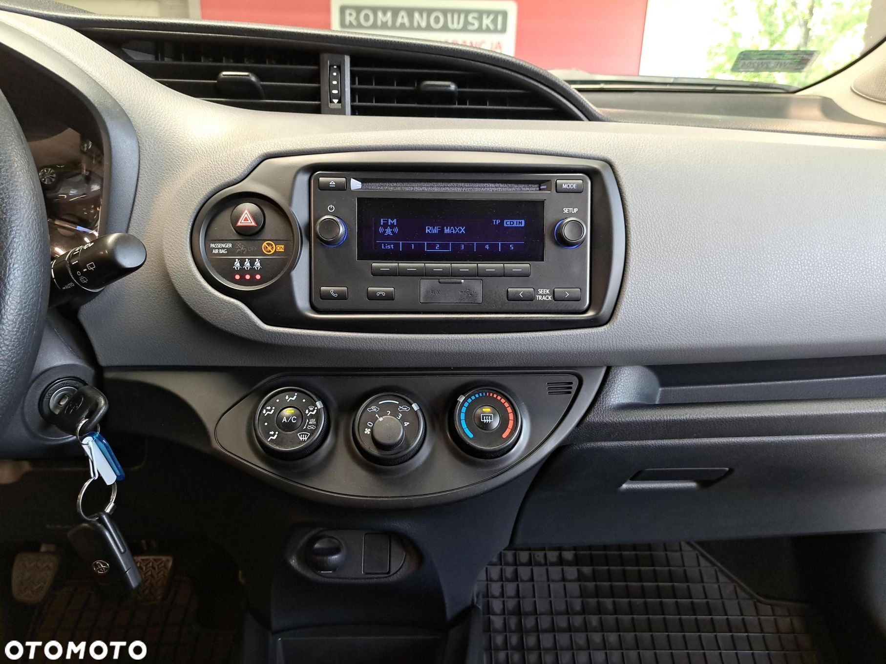 Toyota Yaris - 15