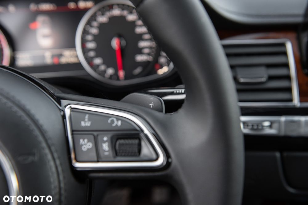 Audi A8 3.0 TDI DPF quattro tiptronic - 27
