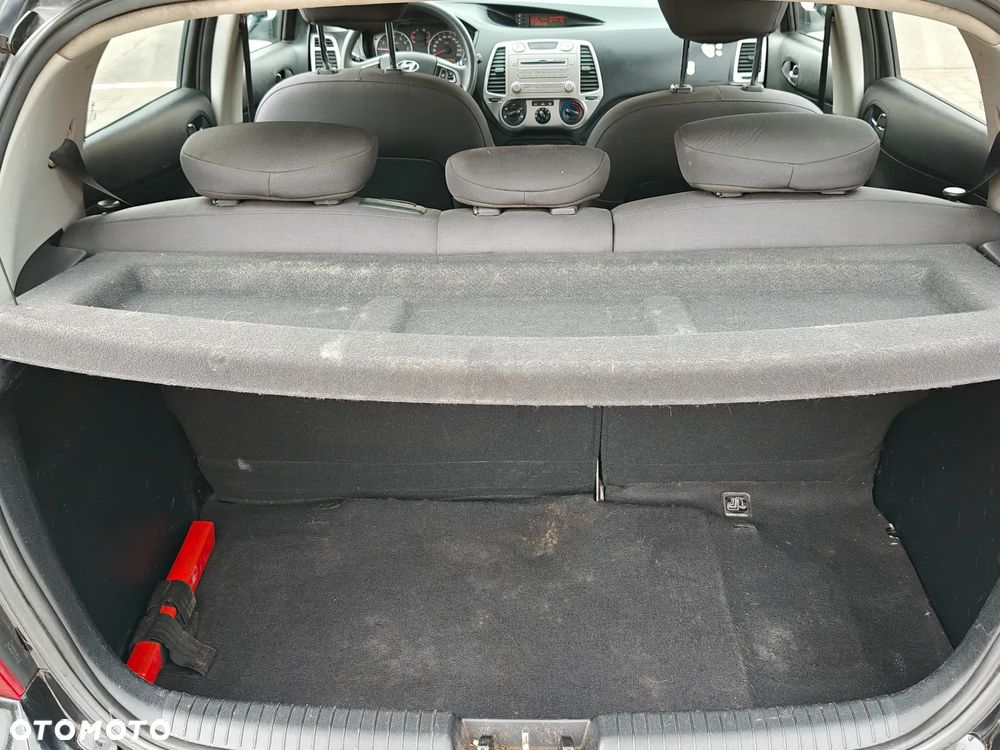 Hyundai i20 - 16