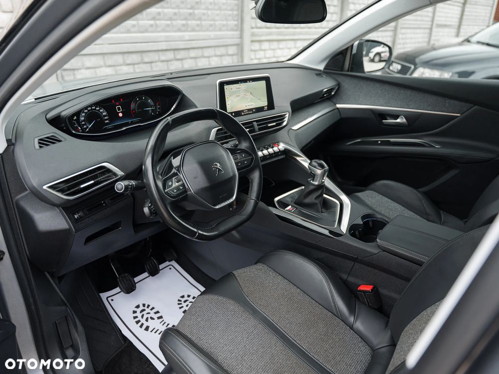 Peugeot 3008 1.5 BlueHDi Allure S&S - 15