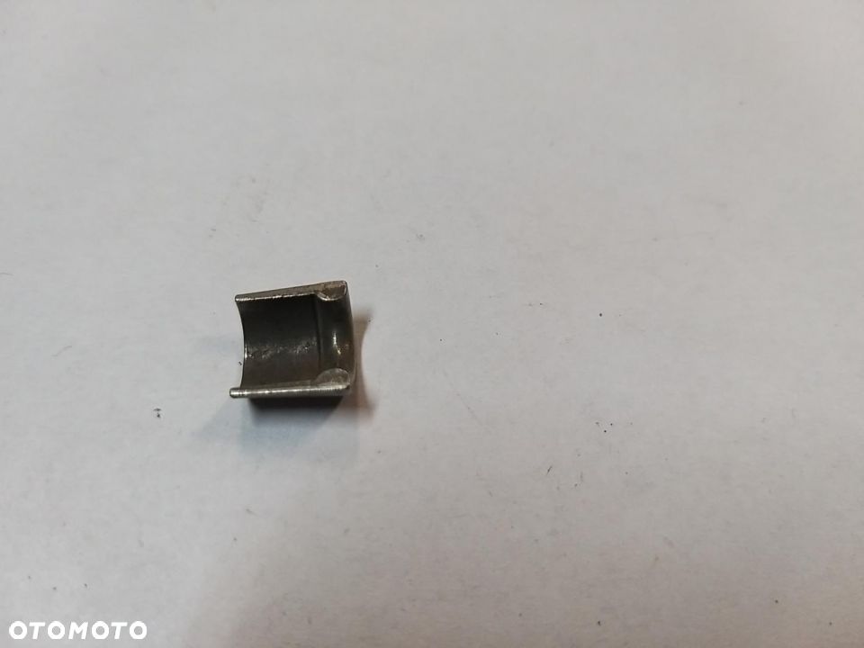 Zabezpieczenie zaworu półstożek FSO Polonez - 2
