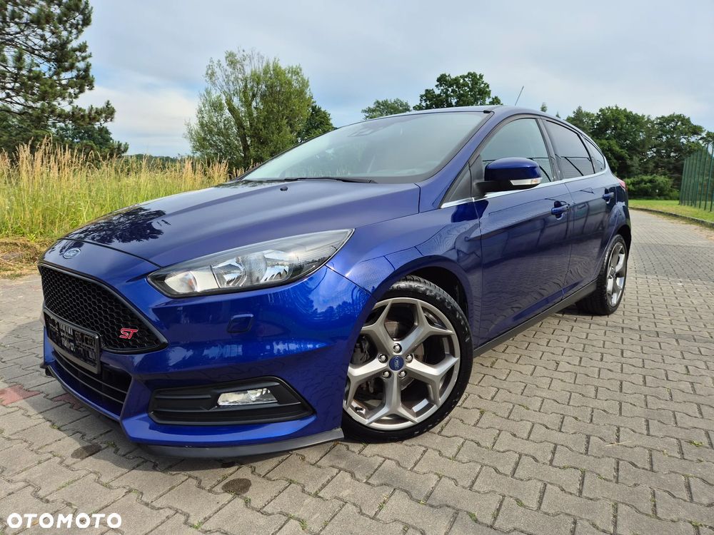 Ford Focus - 1