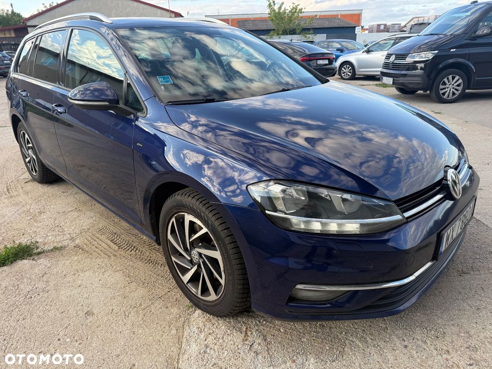 Volkswagen Golf - 25