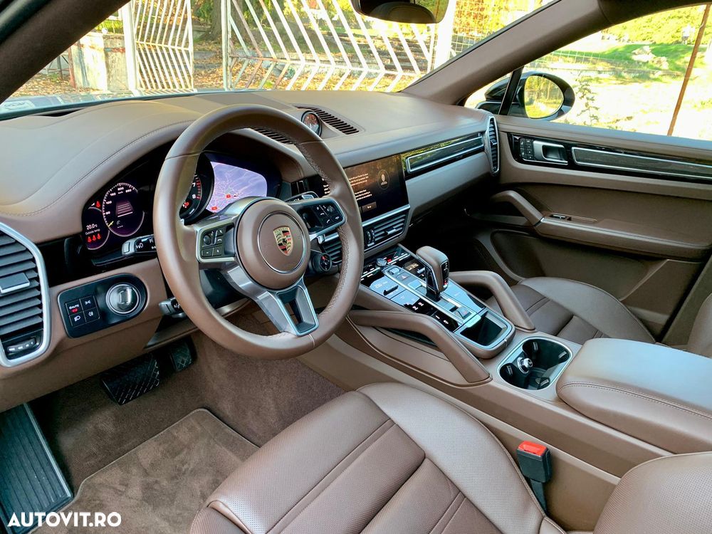 Porsche Cayenne - 14