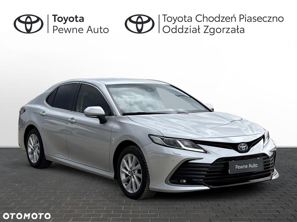 Toyota Camry - 8