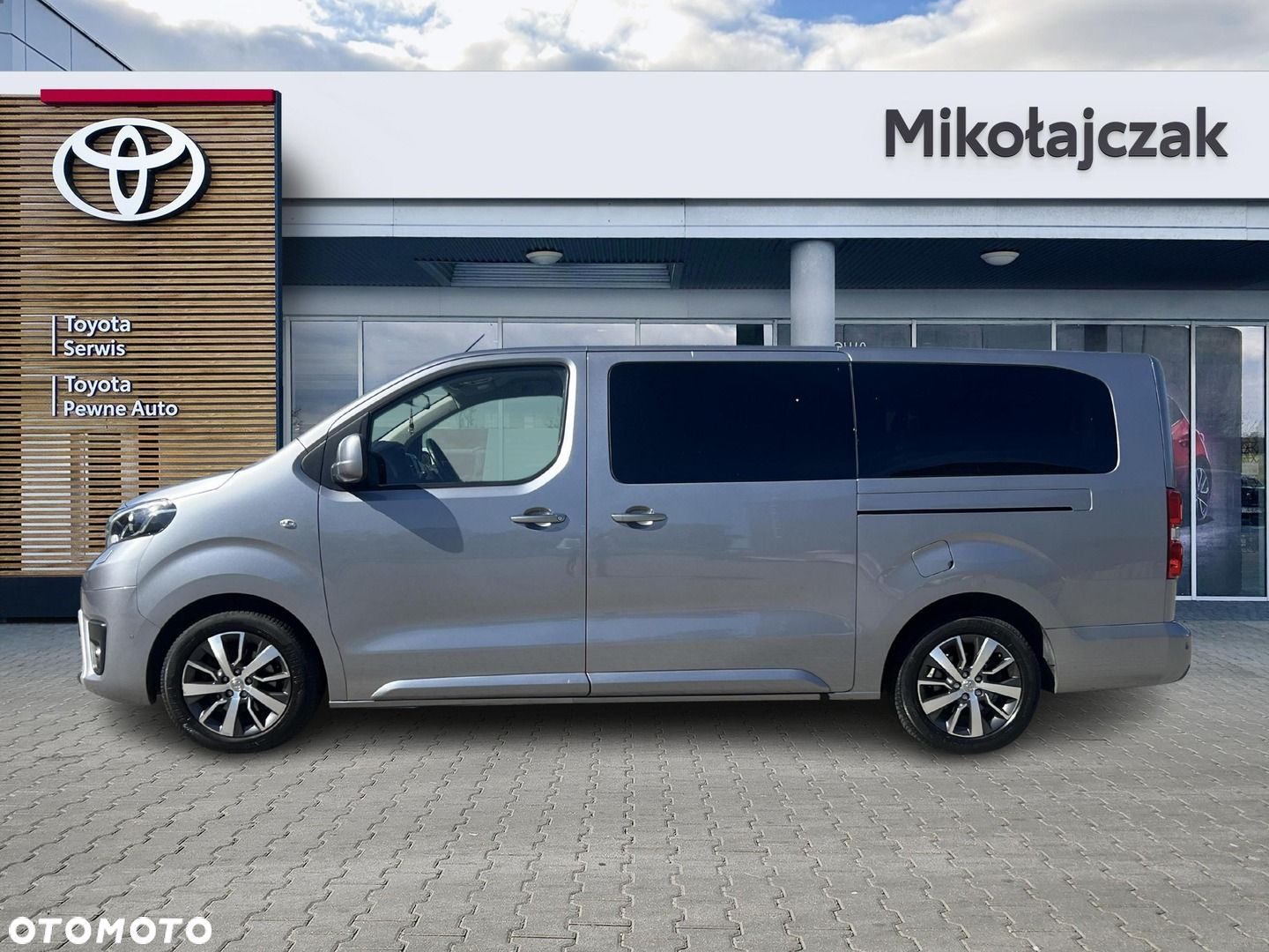 Toyota Proace Verso 2.0 D4-D Long VIP - 11