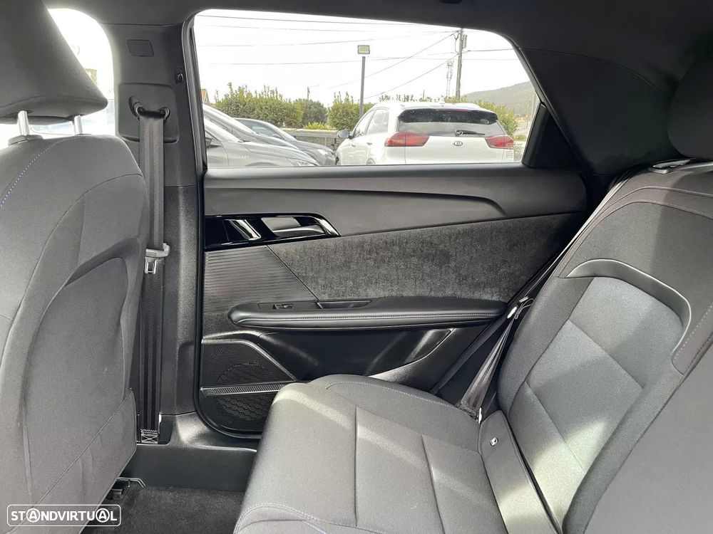 MG MG4 51 kWh Standard - 24