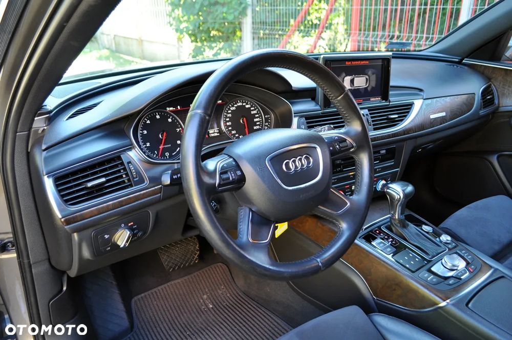 Audi A6 Allroad - 14
