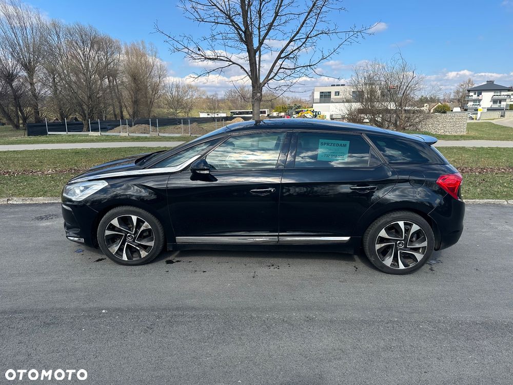 Citroën DS5 2.0 HDi SportChic - 2
