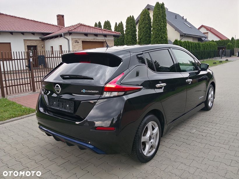 Nissan Leaf 40 kWh 3.ZERO - 5