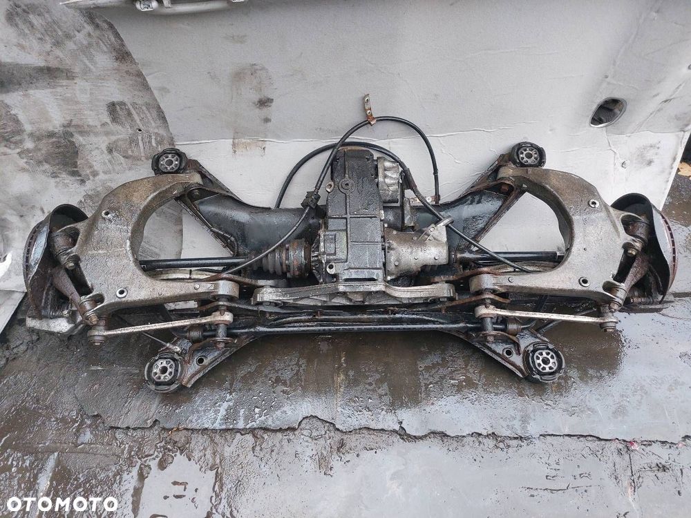 BELKA OŚ KOMPLETNE ZAWIESZENIE TYŁ AUDI A8 D2 4.2 V8 - 3