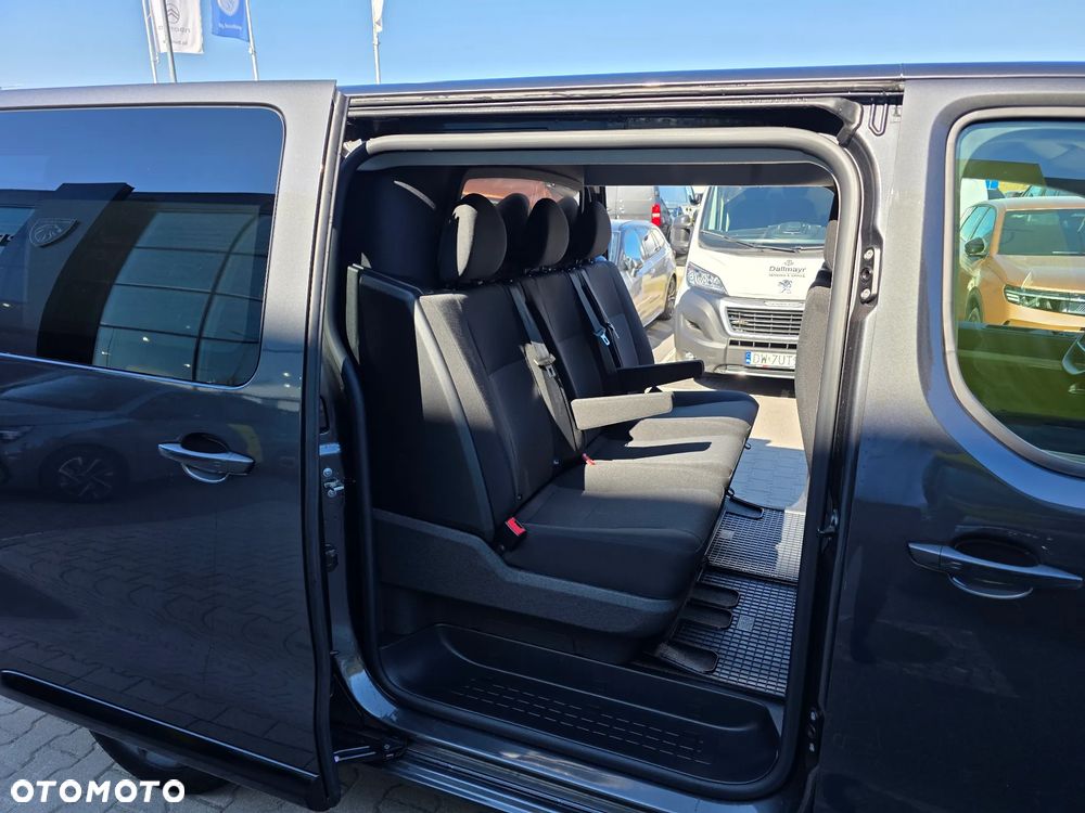 Opel Vivaro - 10