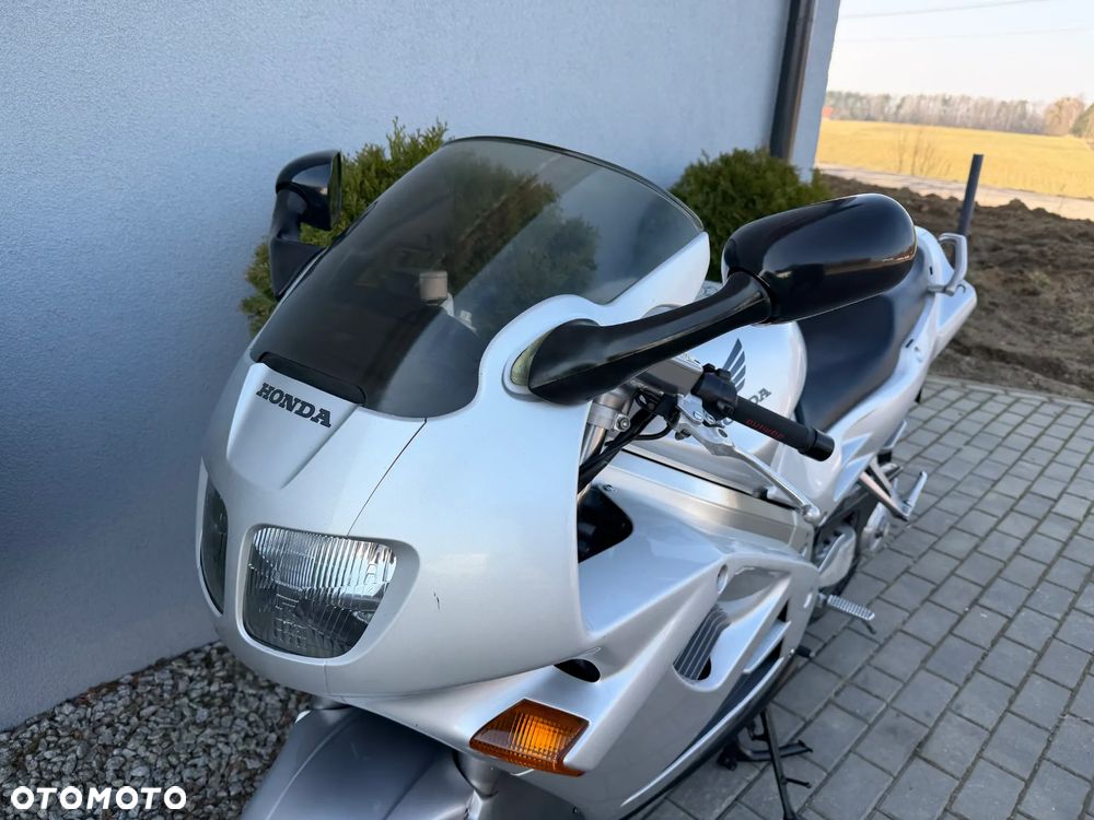 Honda VFR - 37