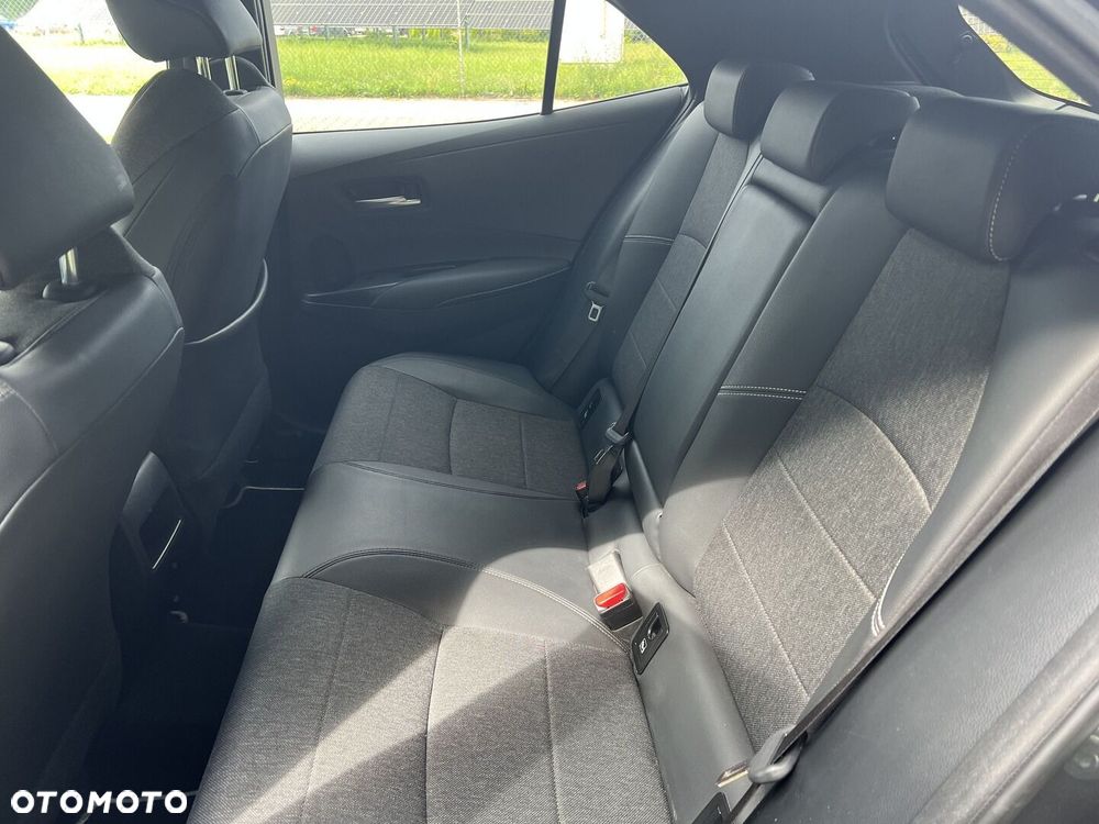 Toyota Corolla 1.8 Hybrid Style - 14