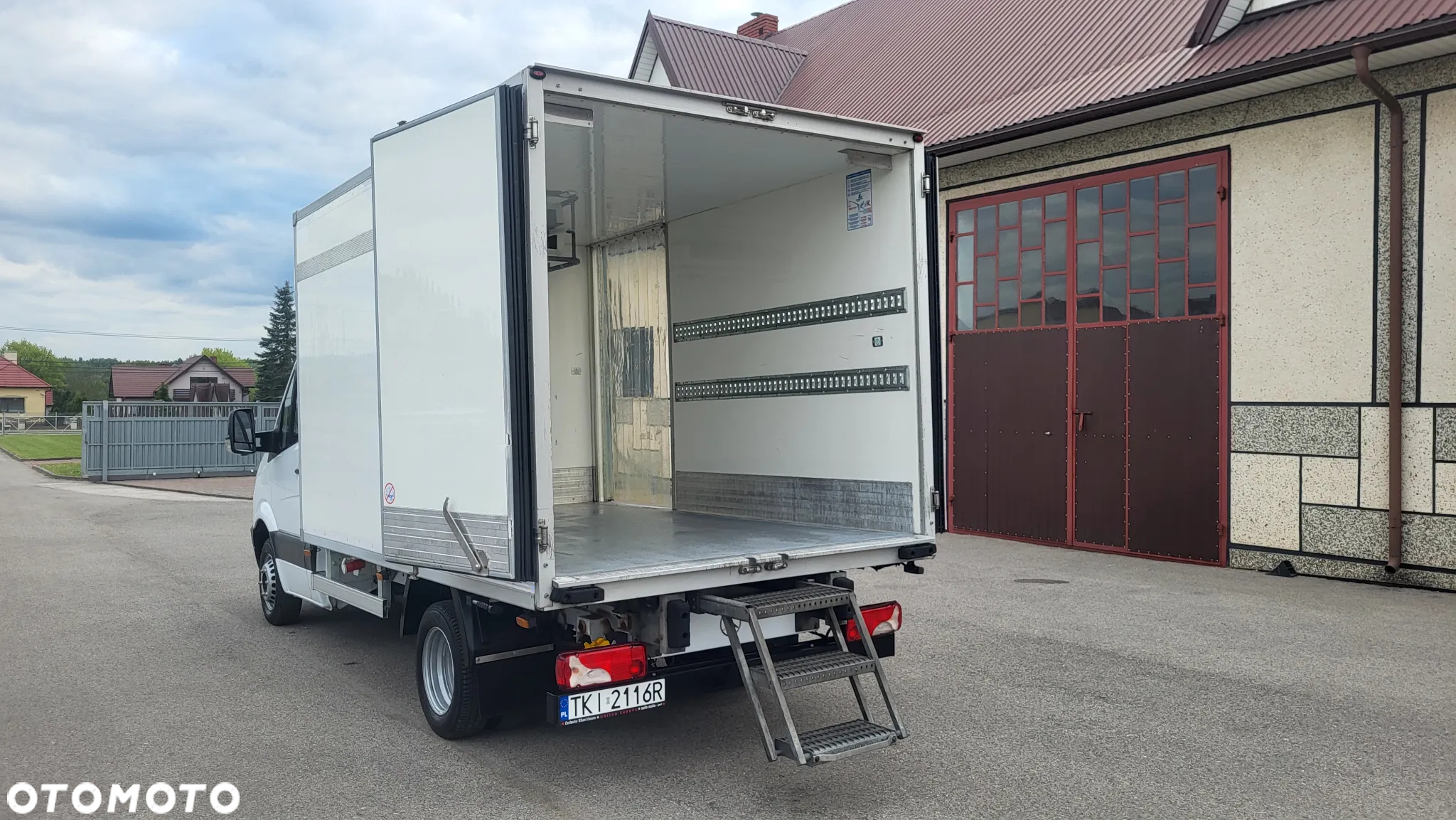 Mercedes-Benz Sprinter - 33