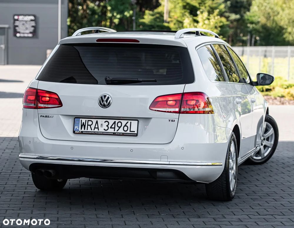 Volkswagen Passat - 12