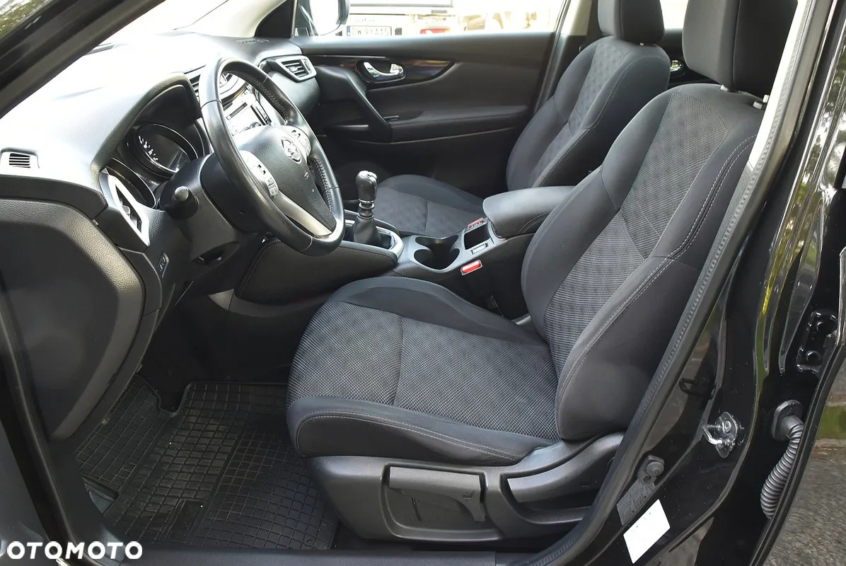 Nissan Qashqai - 22