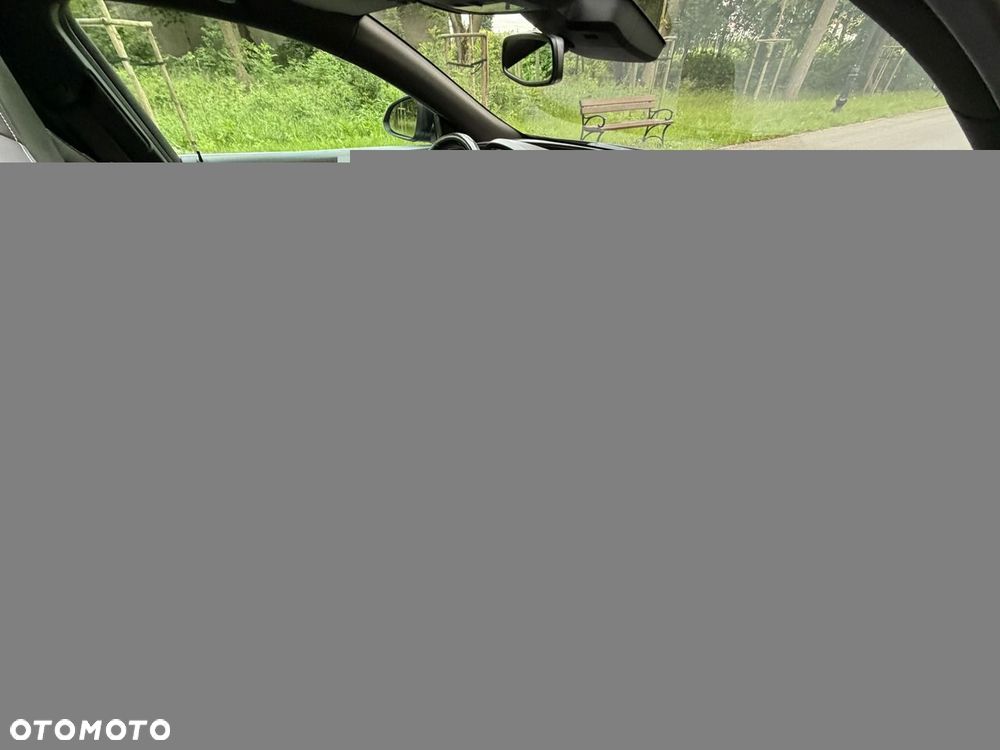 Opel Insignia - 36