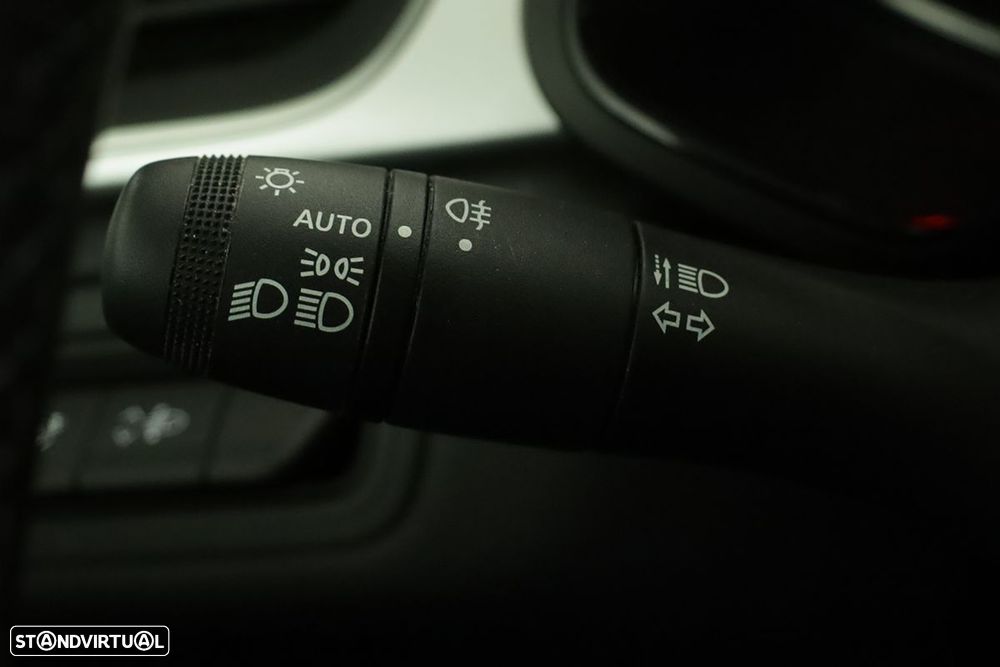 Renault Captur 1.0 TCe Techno Bi-Fuel - 16