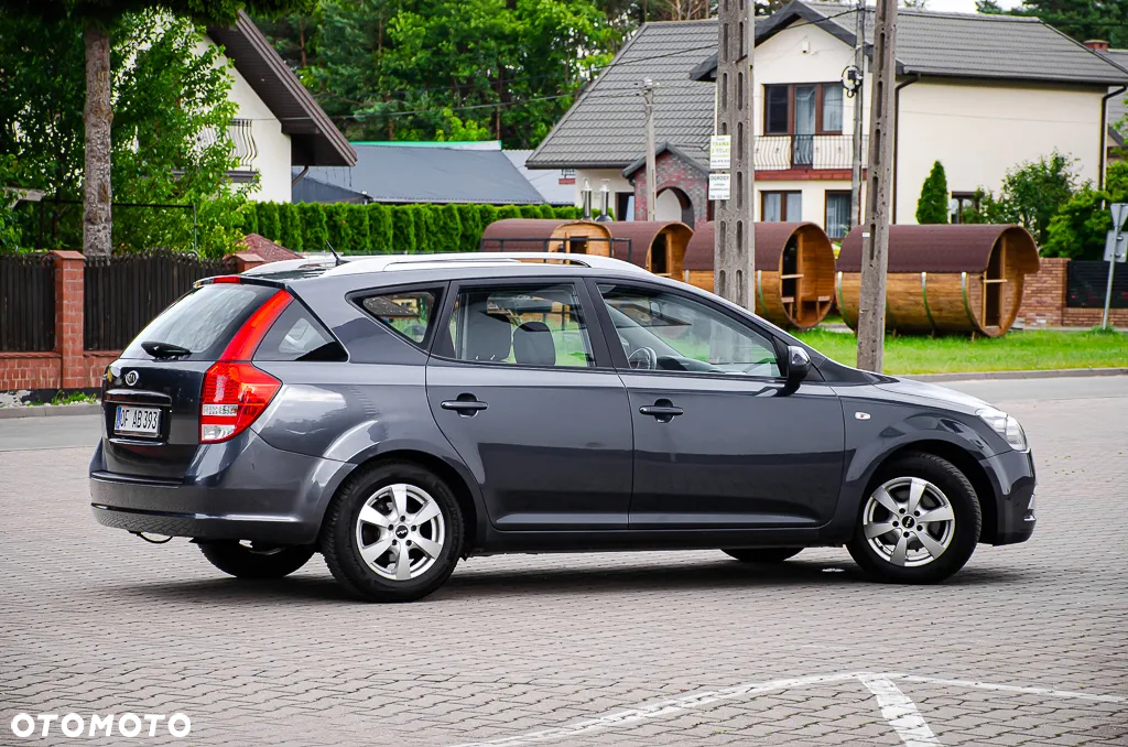 Kia Ceed 1.4 CVVT Attract - 28