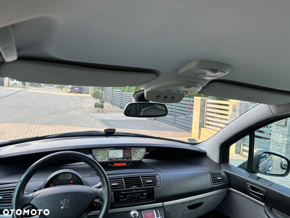 Peugeot 807 HDi 165 Premium - 27