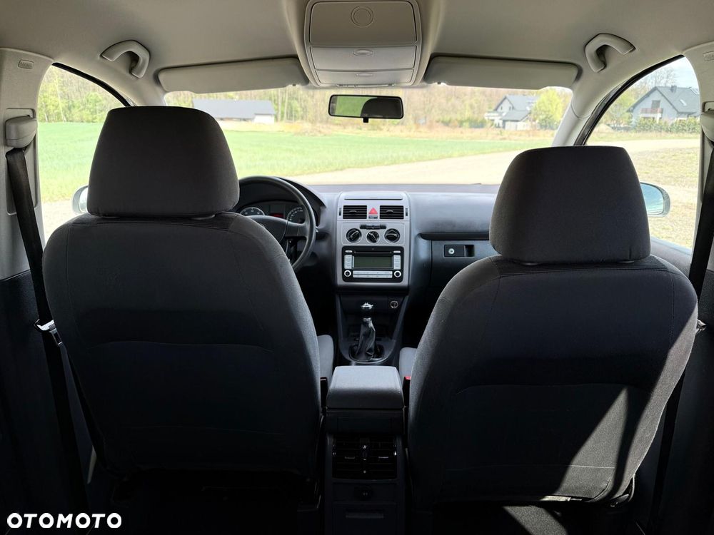 Volkswagen Touran 1.6 Goal - 27
