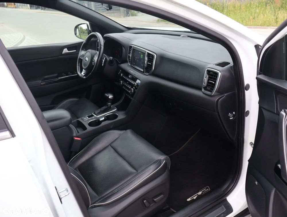 Kia Sportage 2,0 CRDI AWD GT Line - 34