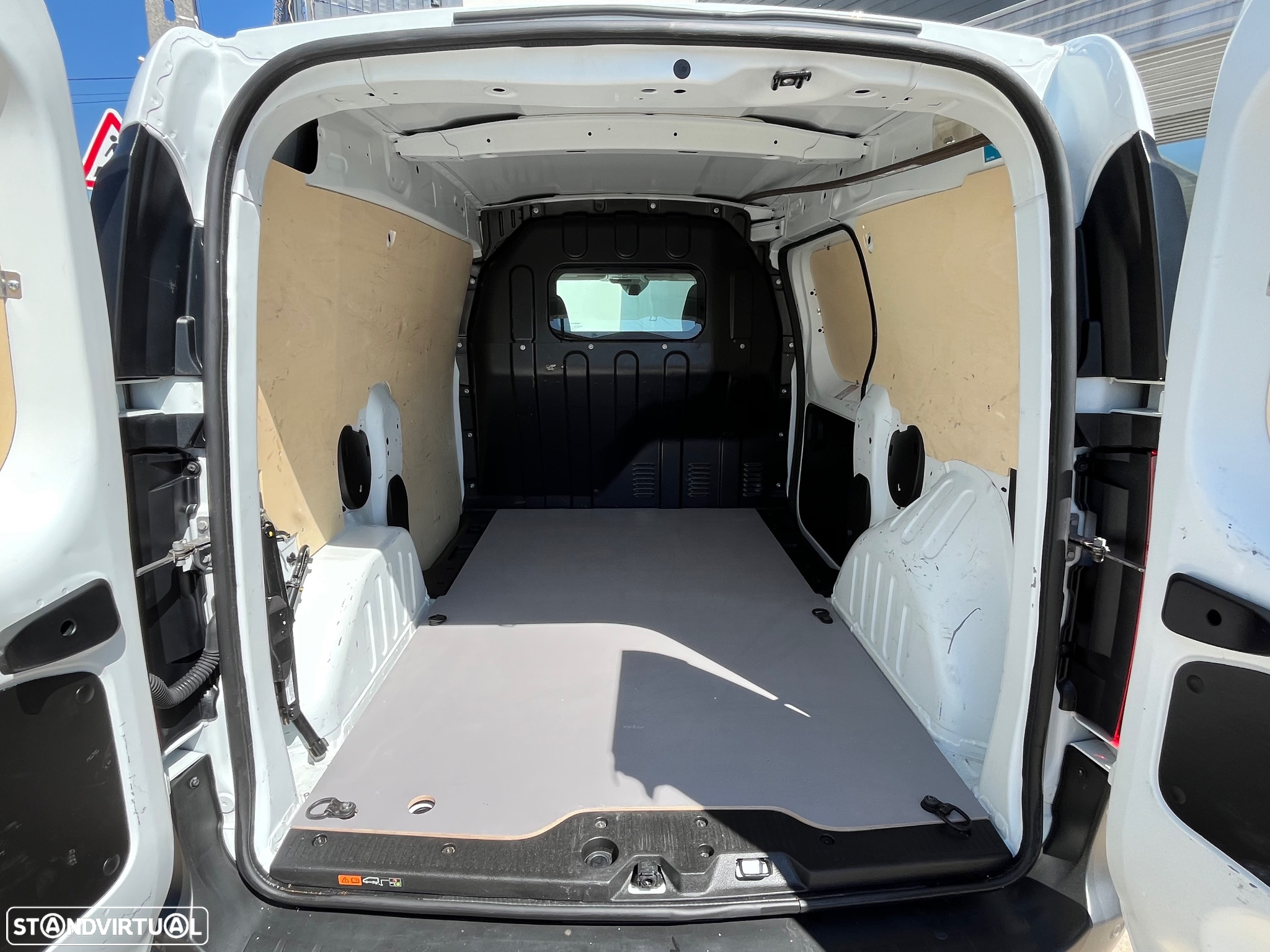 Renault EXPRESS 1.5 DCI CONFORT - 22