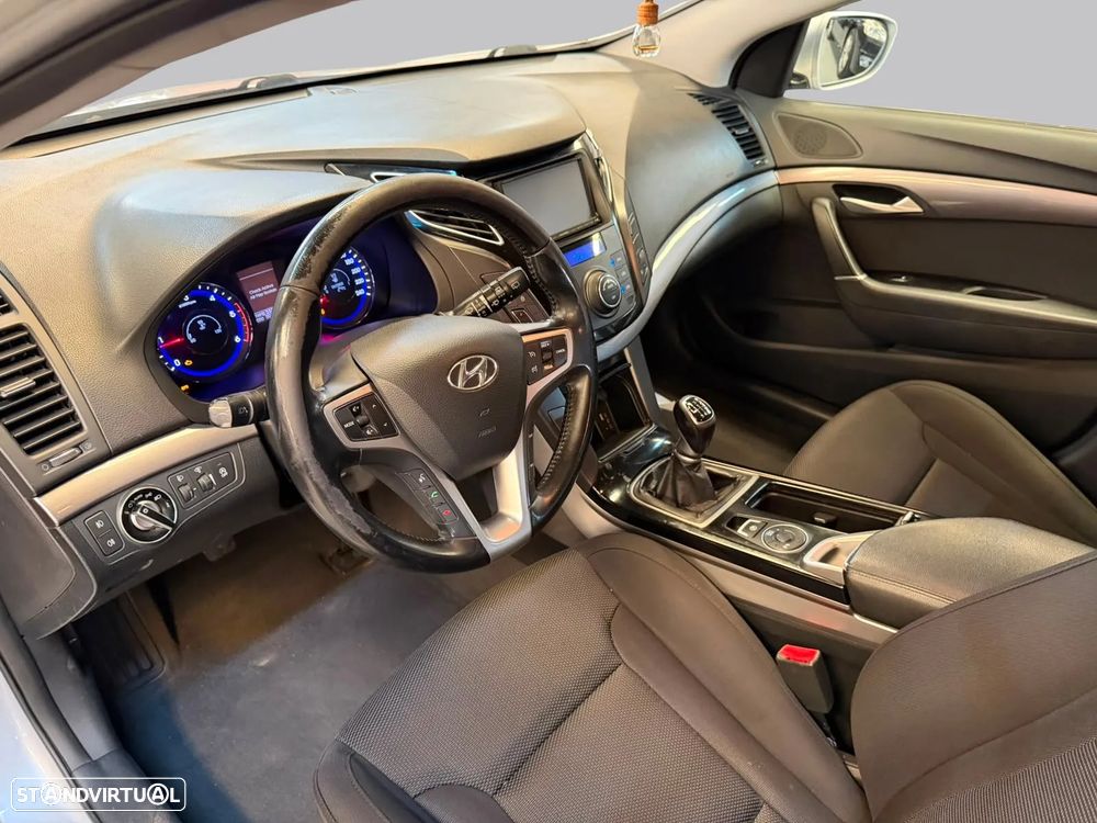 Hyundai i40 SW - 10