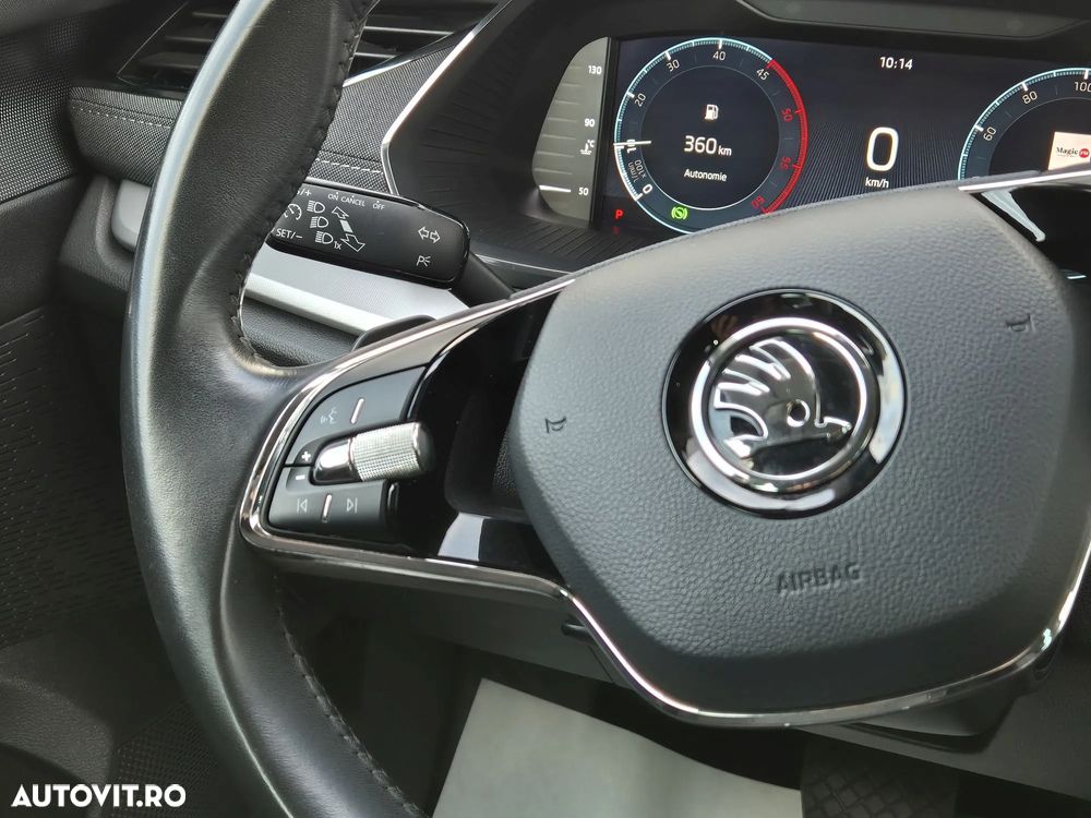 Skoda Octavia Combi 2.0 TDI DSG Style - 16