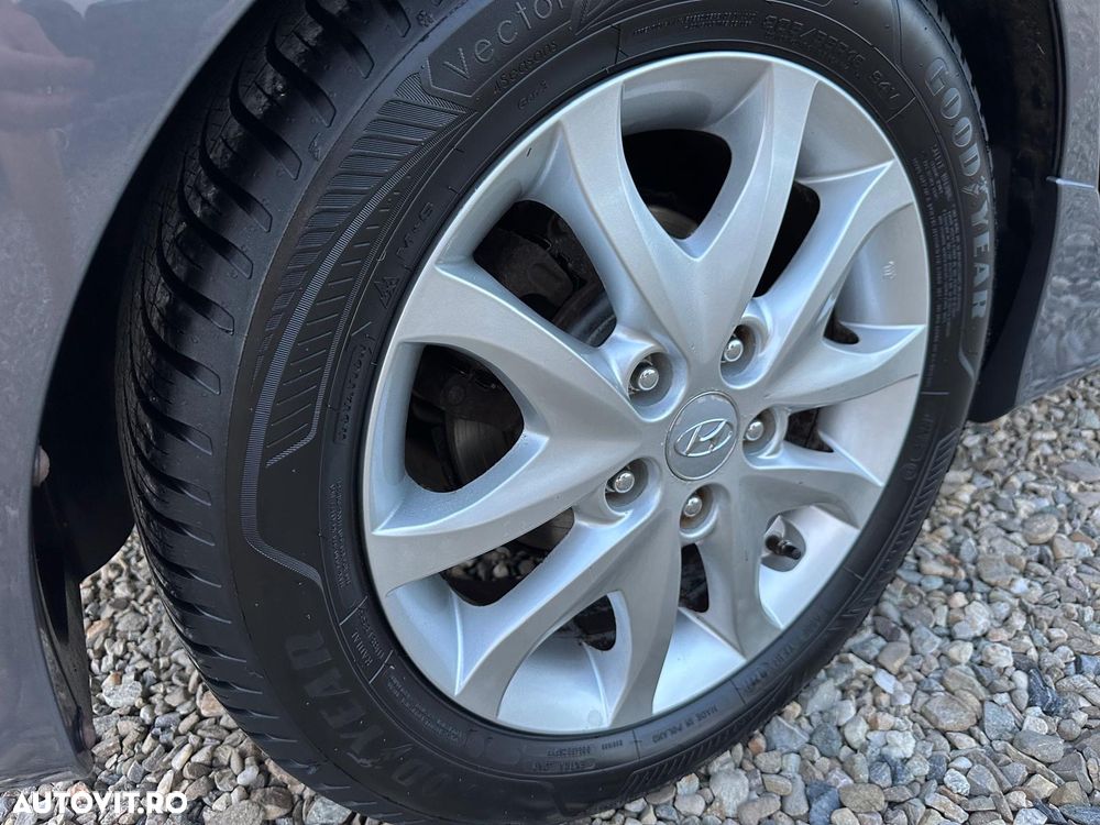 Hyundai i30 1.4 Comfort - 27