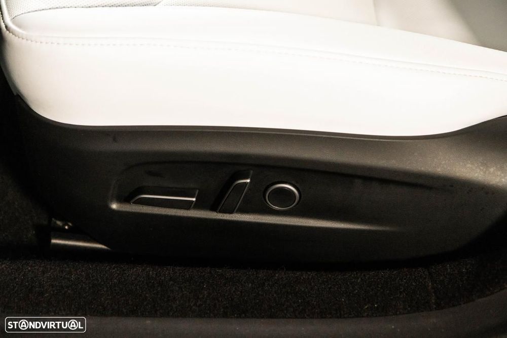 Tesla Model 3 Long Range Tração Integral - 32