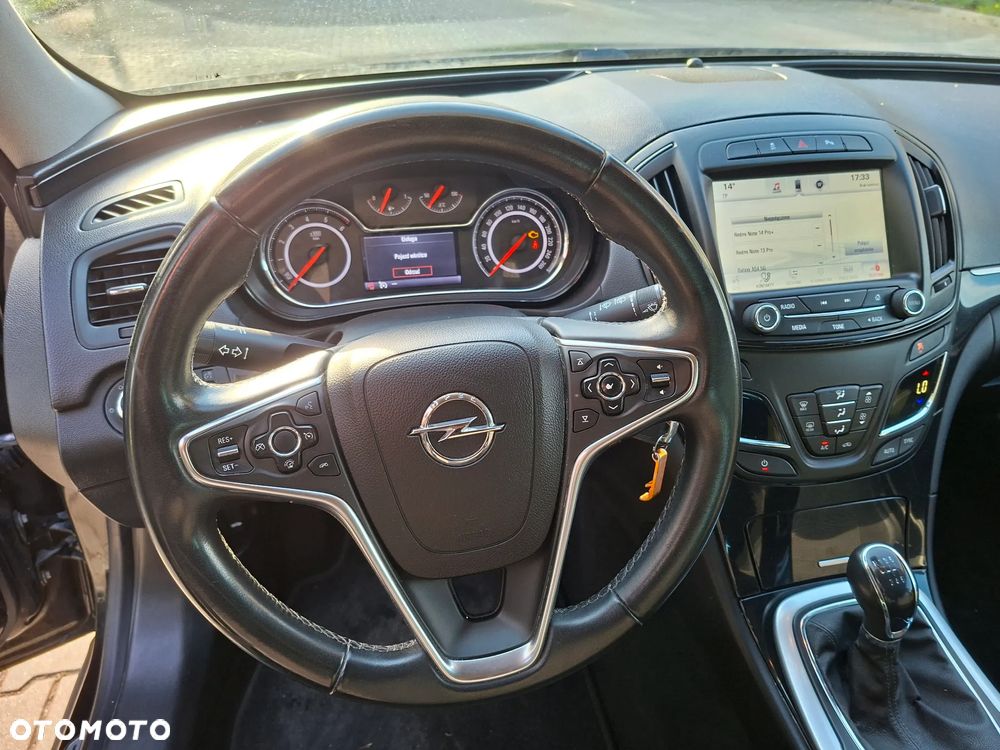 Opel Insignia - 11