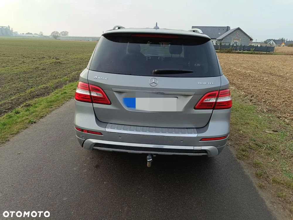 Mercedes-Benz ML - 11