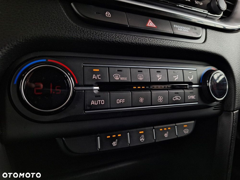 Kia Ceed 1.4 T-GDI L Business Line Plus DCT - 23