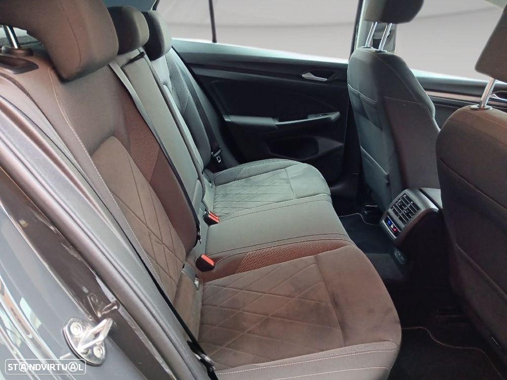 VW Golf 1.4 TSI e-Hybrid DSG - 24