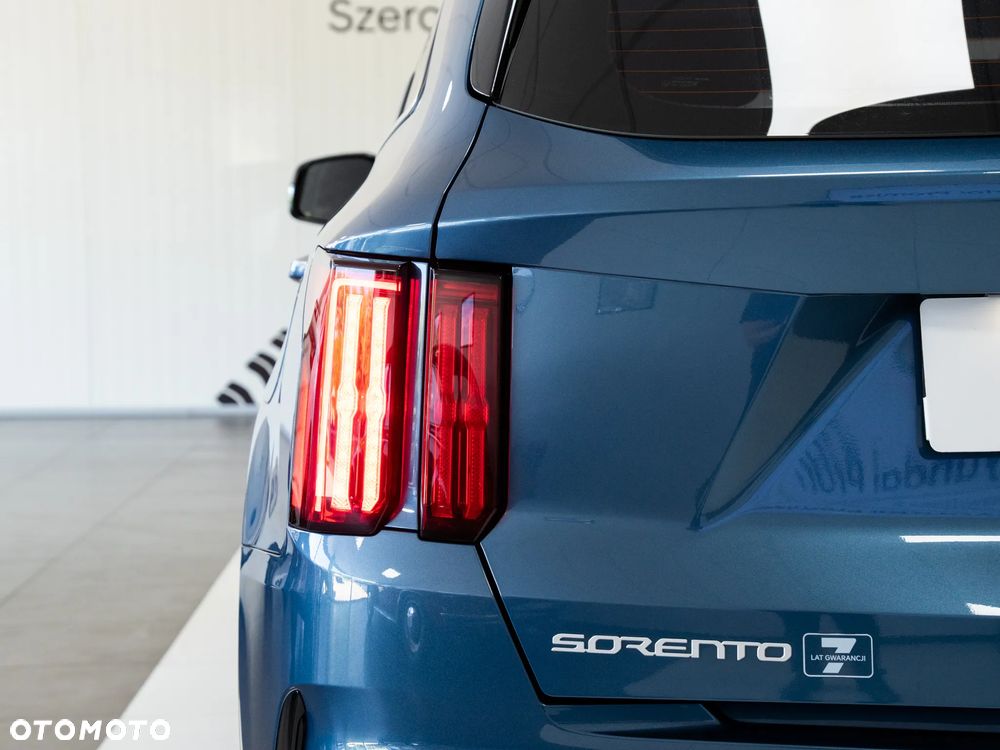 Kia Sorento 1.6 T-GDI HEV L 7os - 8