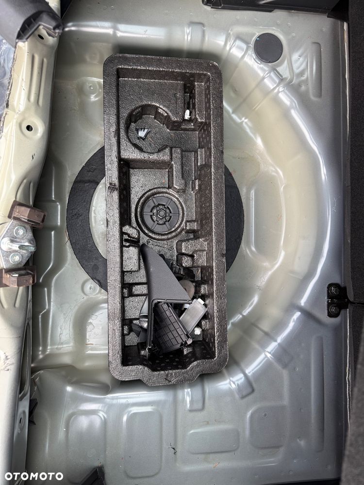 Kia Stonic 1.0 T-GDI 100 OPF DCT7 Vision - 26