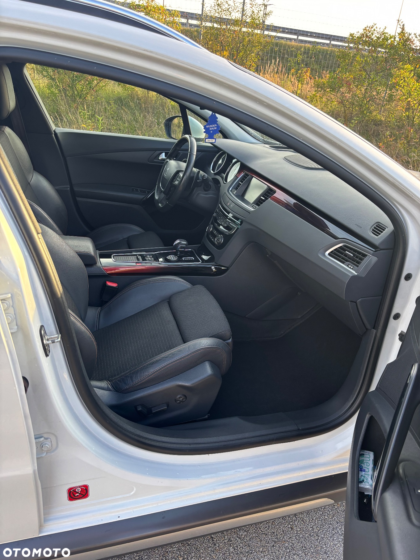 Peugeot 508 RXH Hybrid4 - 11