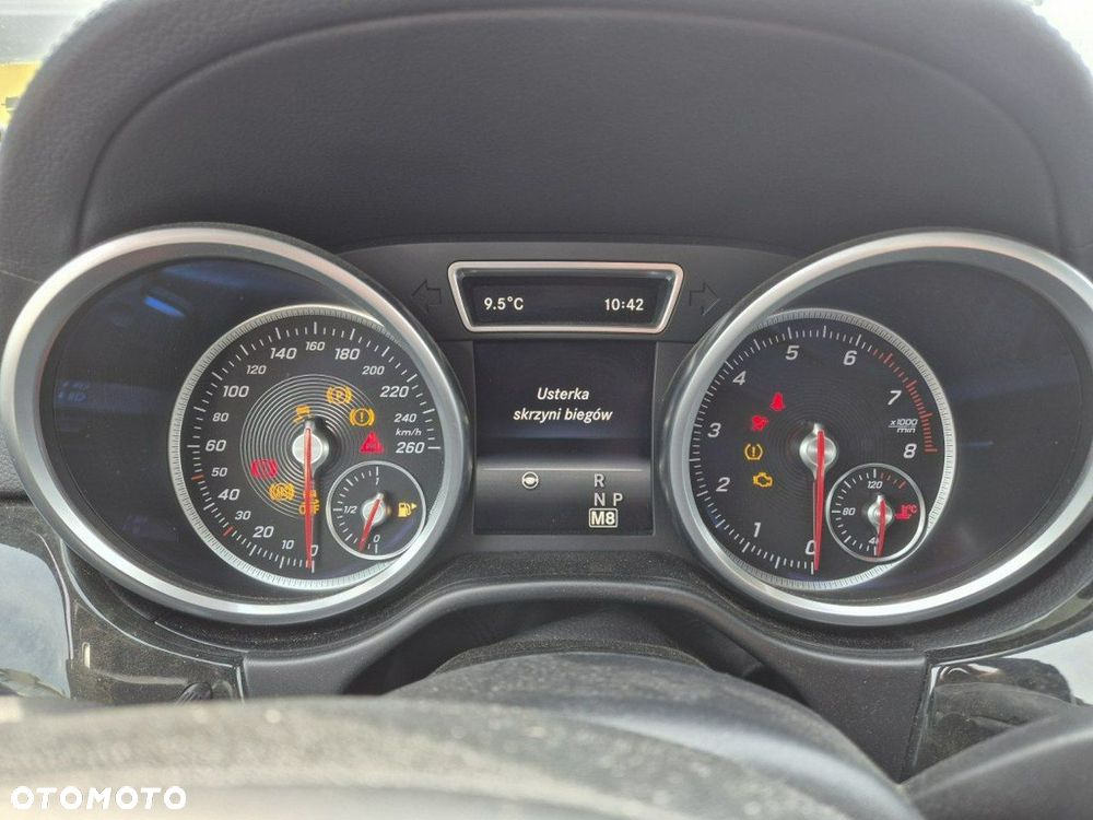 Mercedes-Benz GLS - 15