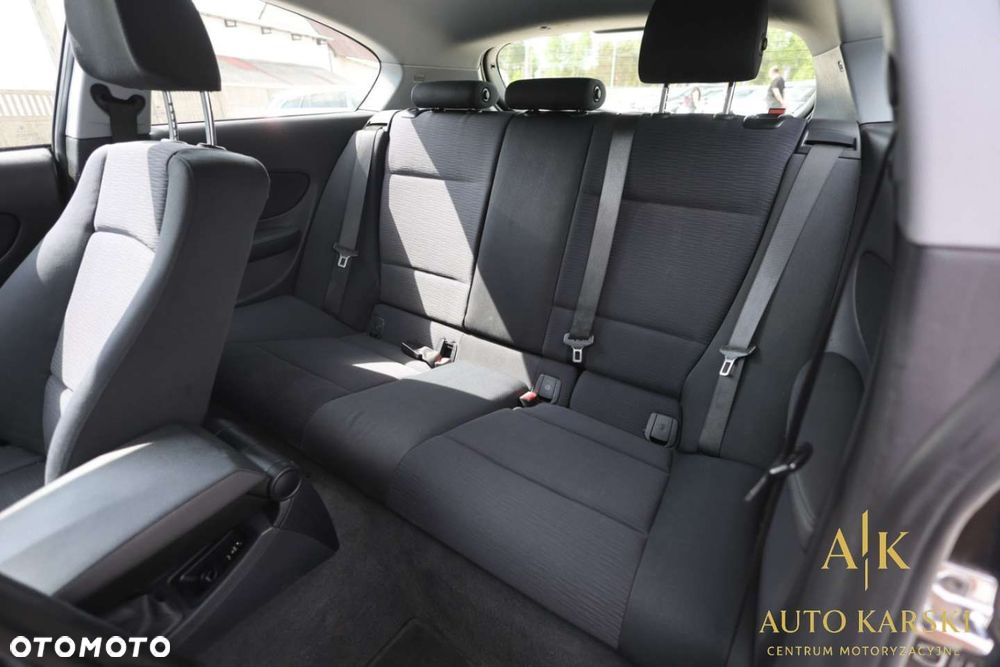 BMW Seria 1 - 33