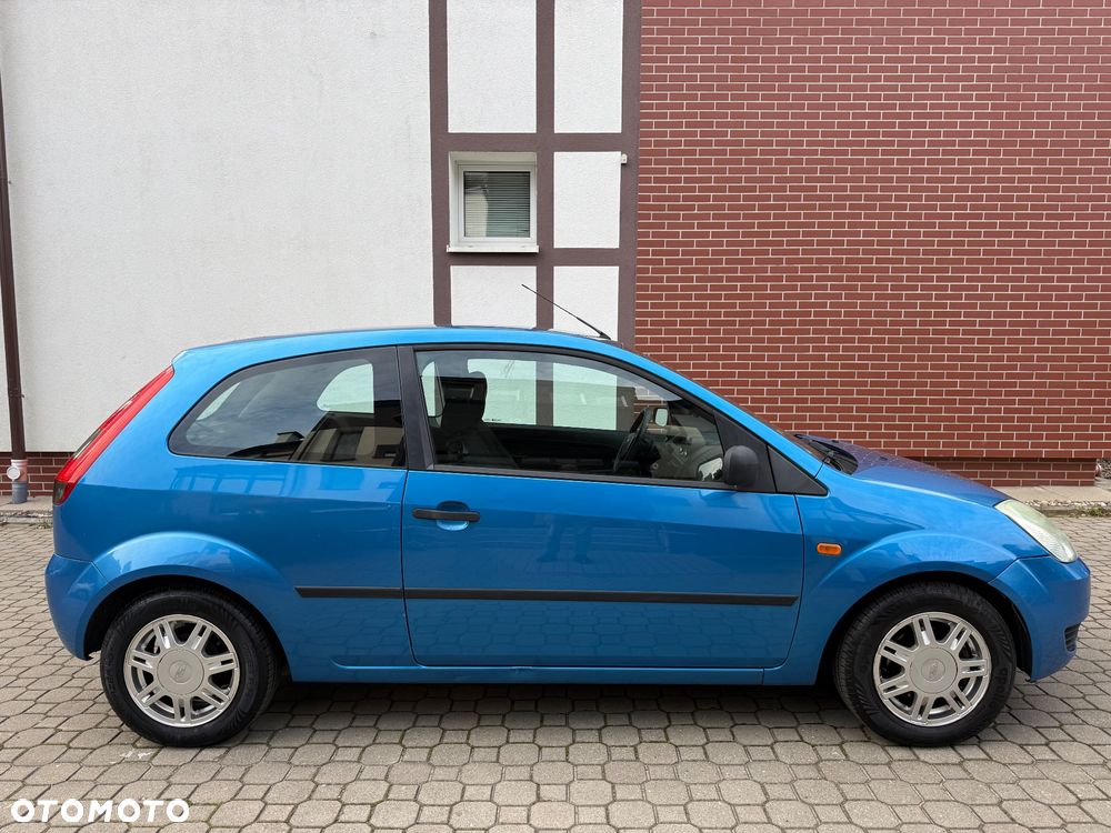 Ford Fiesta 1.3 Ambiente - 5