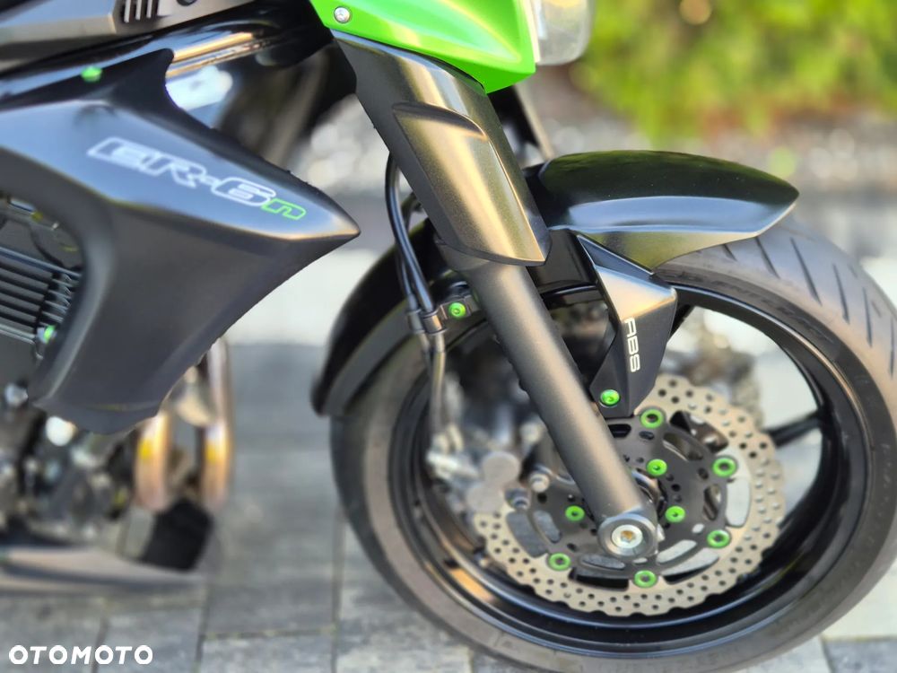 Kawasaki ER - 10