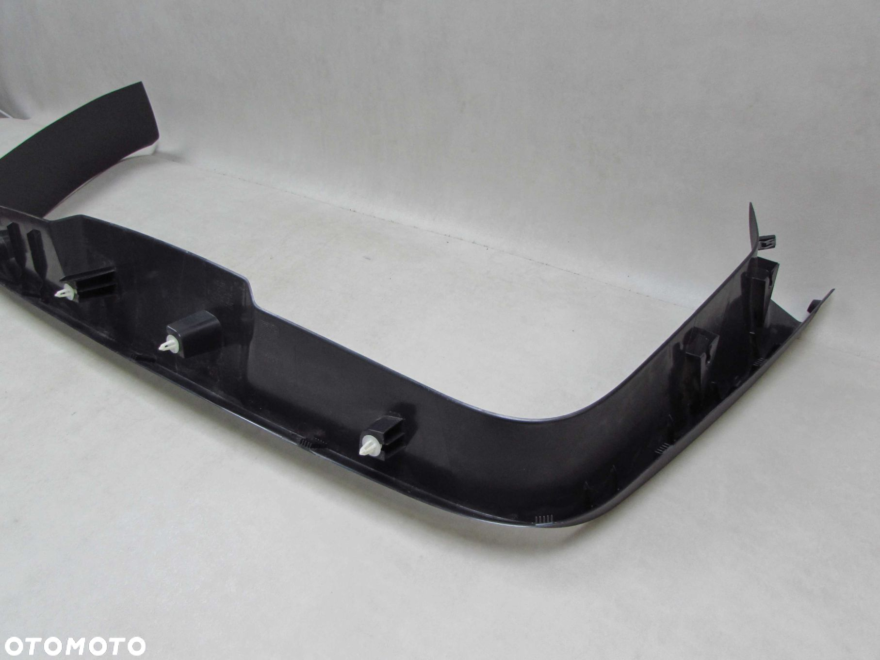VOLVO  V70 III XC70 06-16 LISTWA OSLONA KLAPY BAGAZNIKA TYL TAPICERKA - 6