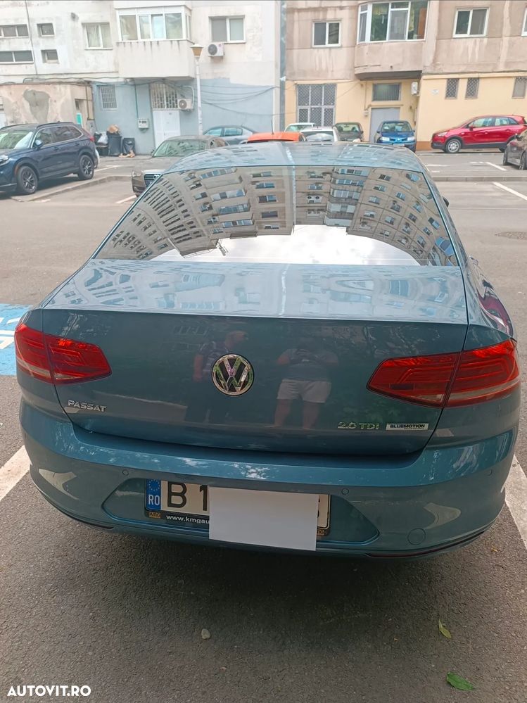 Volkswagen Passat 2.0 TDI DSG Highline - 4