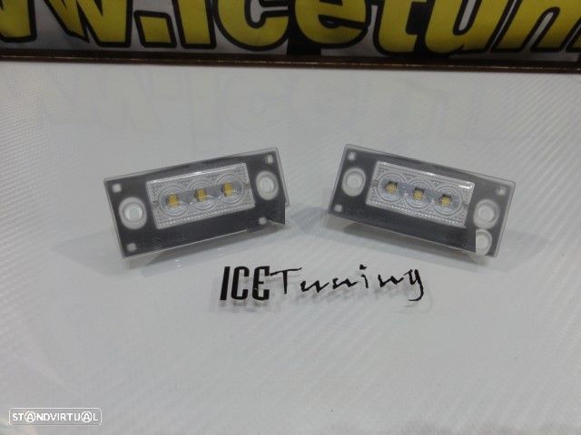 Suporte De Lâmpada De Matricula Com Led Branco Audi A4/S4/RS4 avant 1999-2001, A3 8L 01-03 - 1