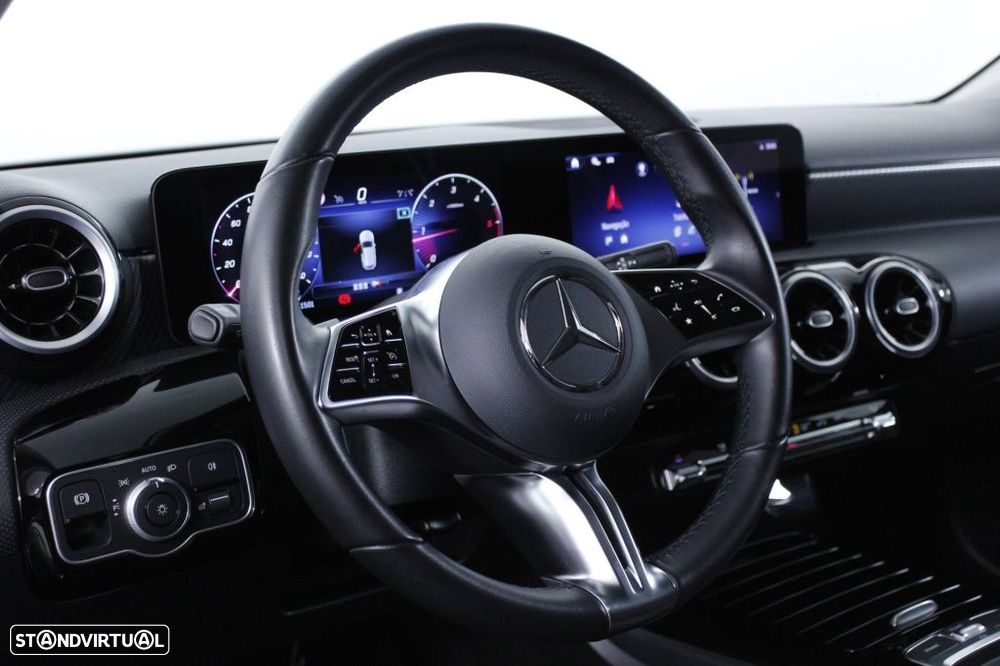 Mercedes-Benz A 200 d - 23