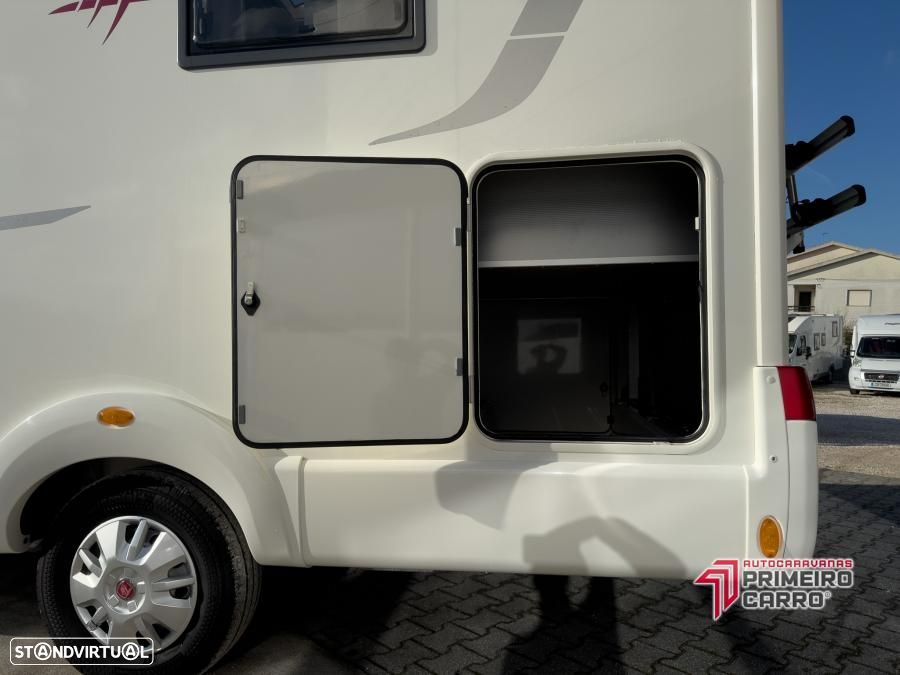 Rapido Serie 8F 880F cama central e basculante - 46