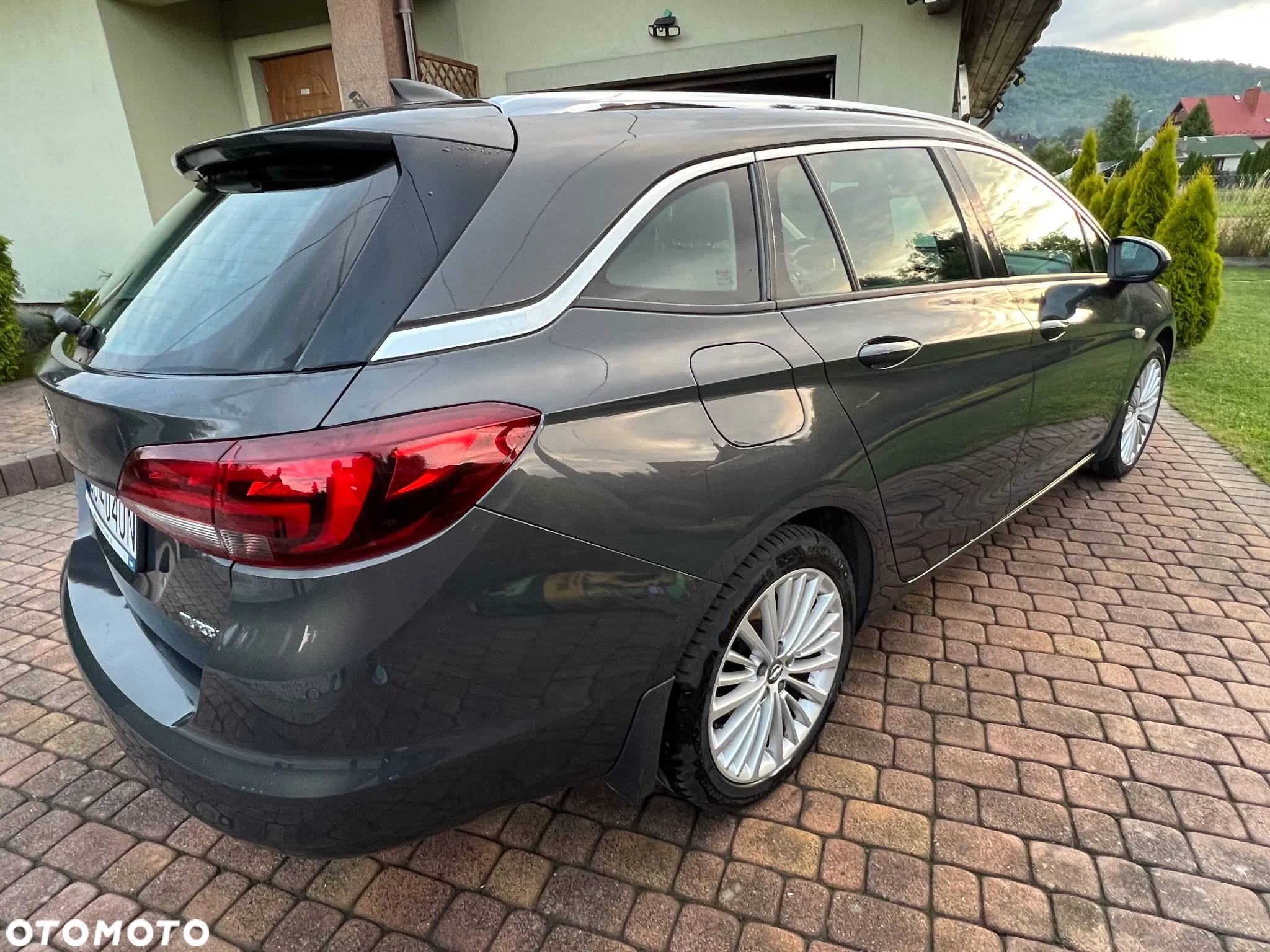 Opel Astra V 1.4 T Elite - 2