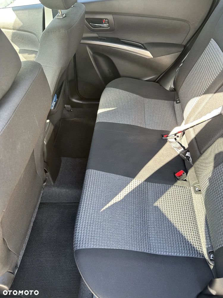 Suzuki S-Cross 1.4 SHVS Premium - 16